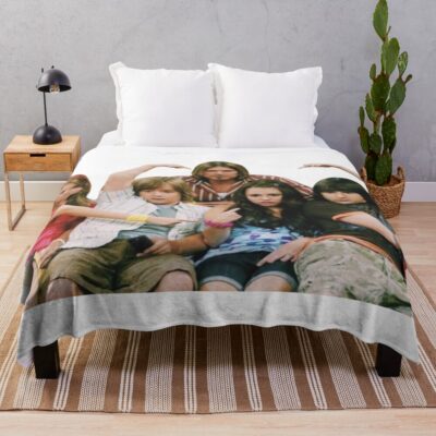 Hanna Montana Crew Throw Blanket